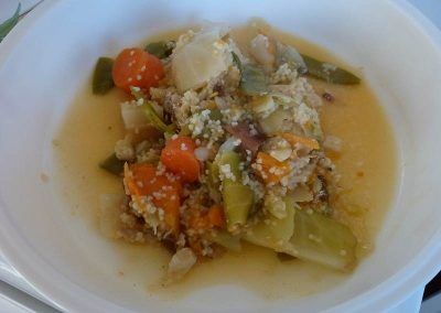 Serve fish dog food to dog