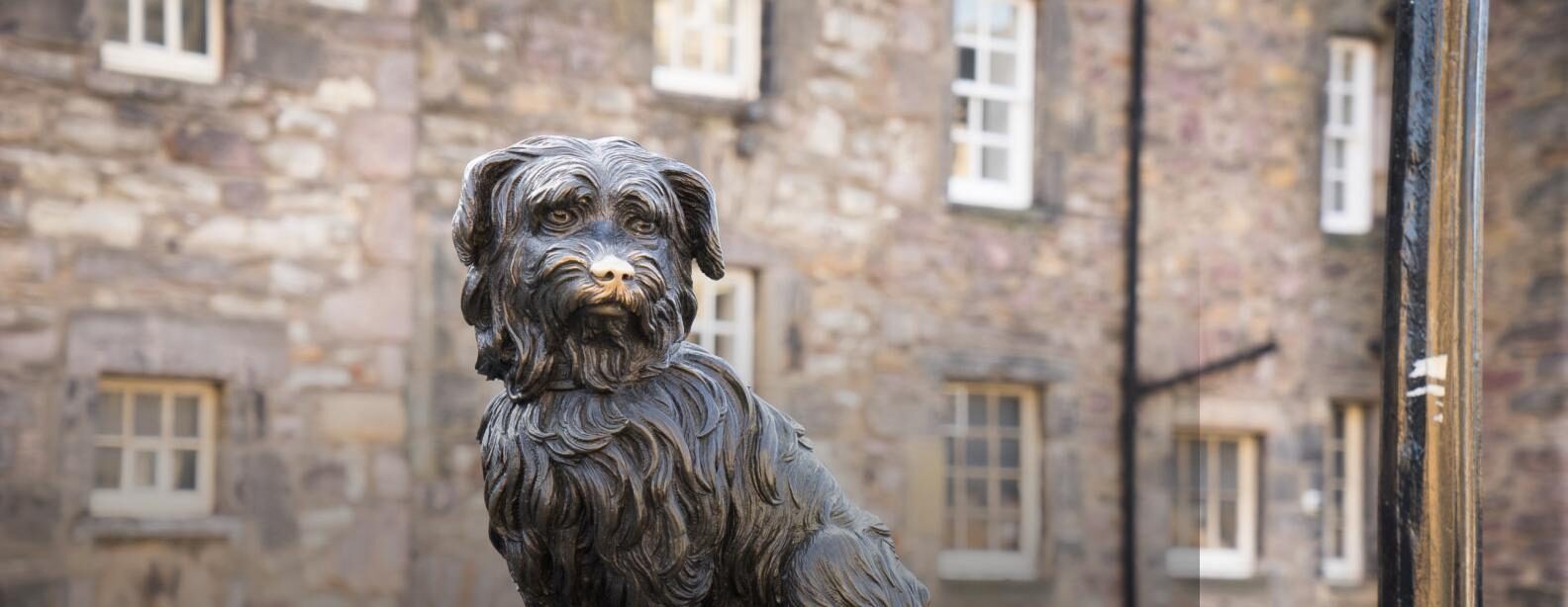 Bobby a Skye Terrier monument