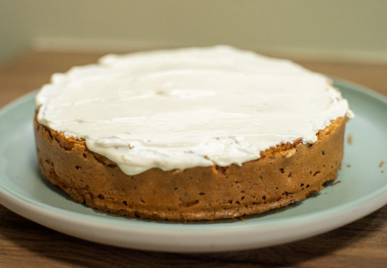 carrot cake for dogs with icing