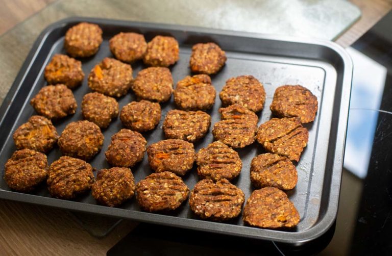 dog biscuits cooling